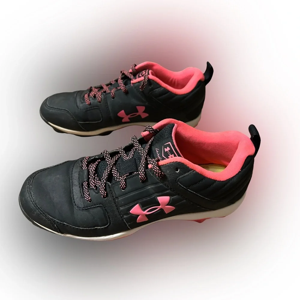 Under Armour Kids 5Y  Black and Pink Cleats - Picture 2 of 13